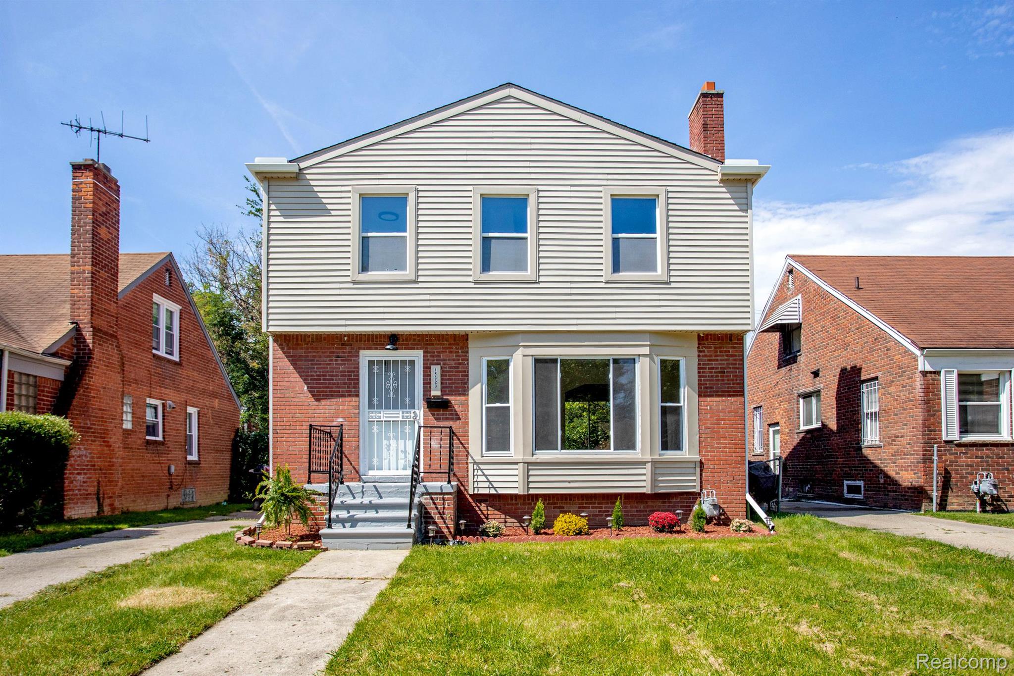 15323 EVERGREEN RD 