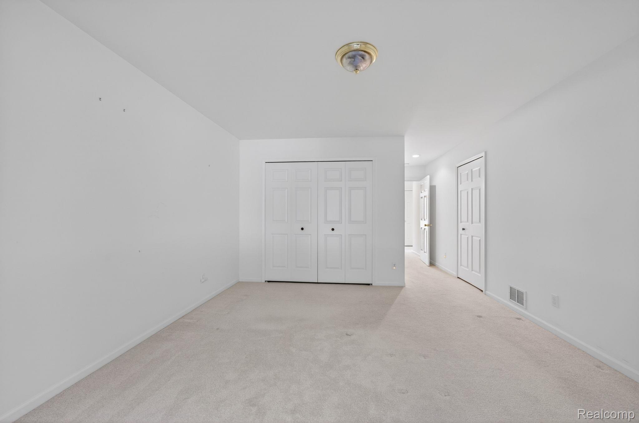 100 Aberdeen Drive